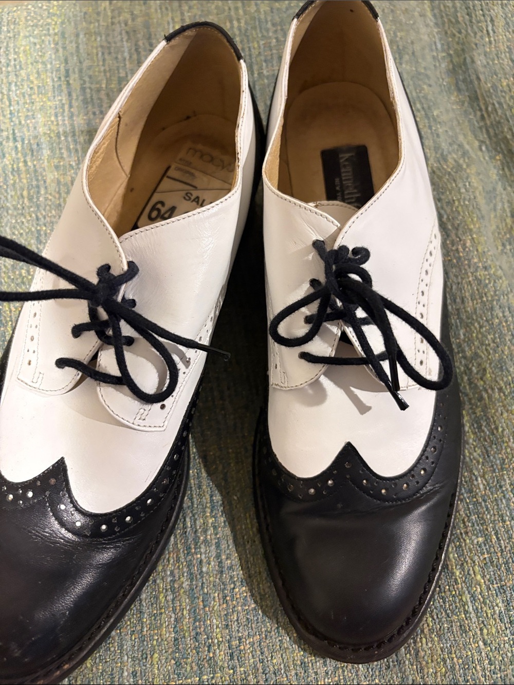 Kenneth Cole Two-Tone Wingtip Oxford Flats in Blue and White - Picture 2 of 10